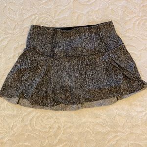 EUC Lululemon tennis skirt